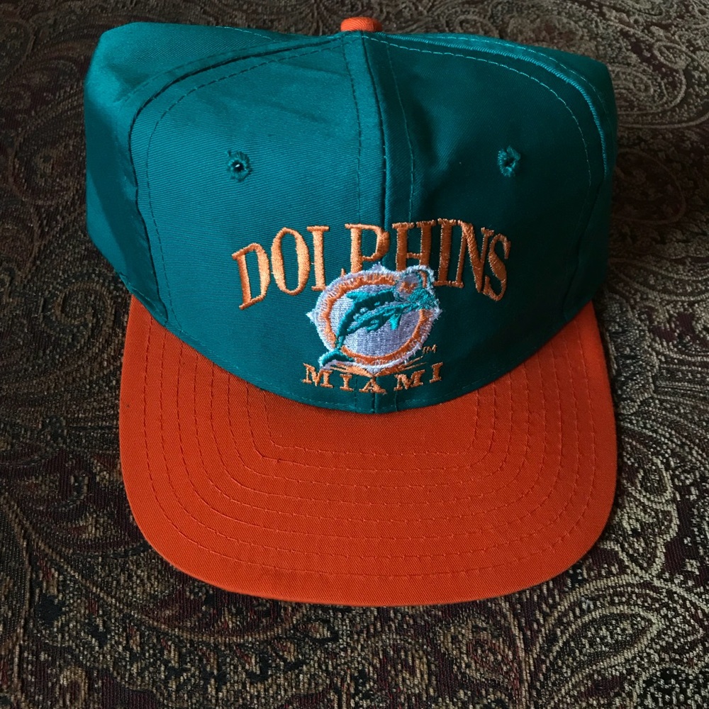VINTAGE MIAMI DOLPHINS SNAPBACK